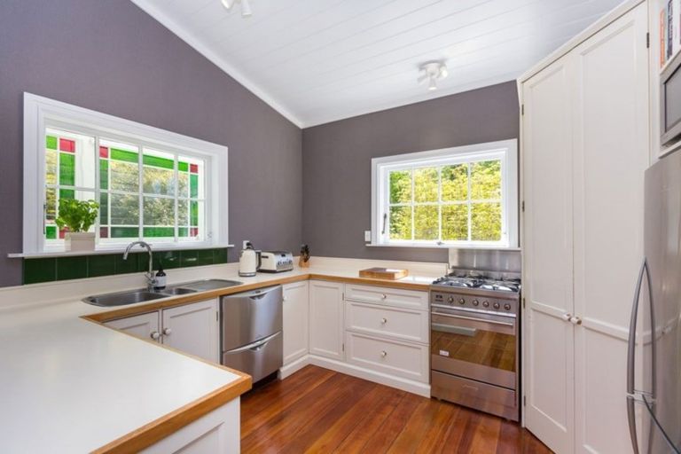 Photo of property in 157 Tikorangi Road East, Tikorangi, Waitara, 4383