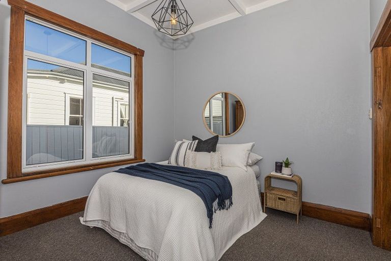 Photo of property in 22 Kamo Road, Regent, Whangarei, 0112