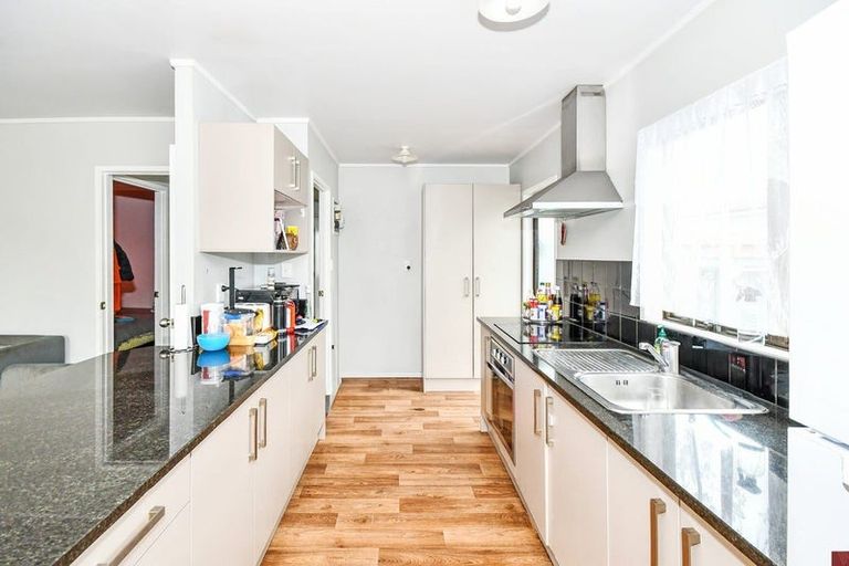 Photo of property in 1/24 Burundi Avenue, Clendon Park, Auckland, 2103