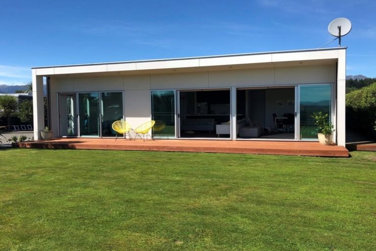 Photo of property in 97 Cashmere Bay Road, Moana, 7875