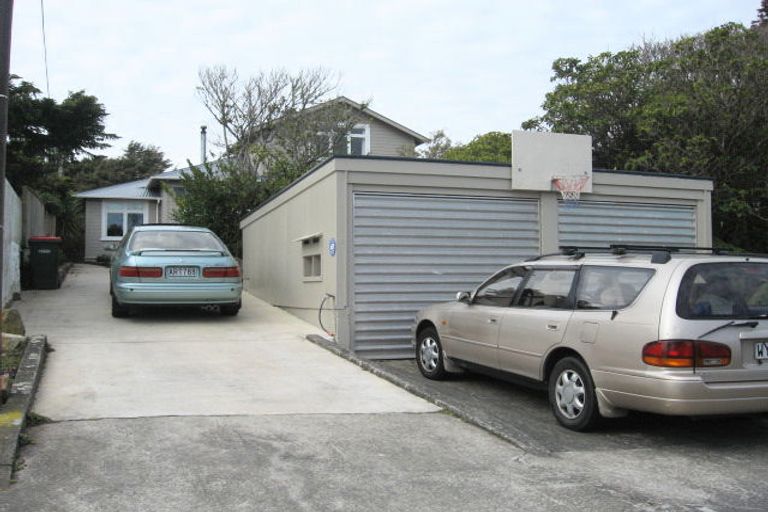 Photo of property in 11 Shirley Street, Karori, Wellington, 6012