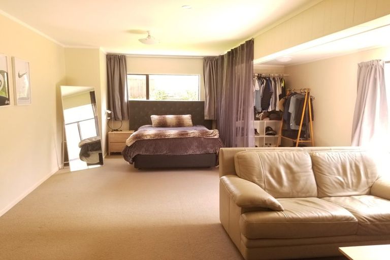 Photo of property in 2 Corric Hill, Torbay, Auckland, 0630