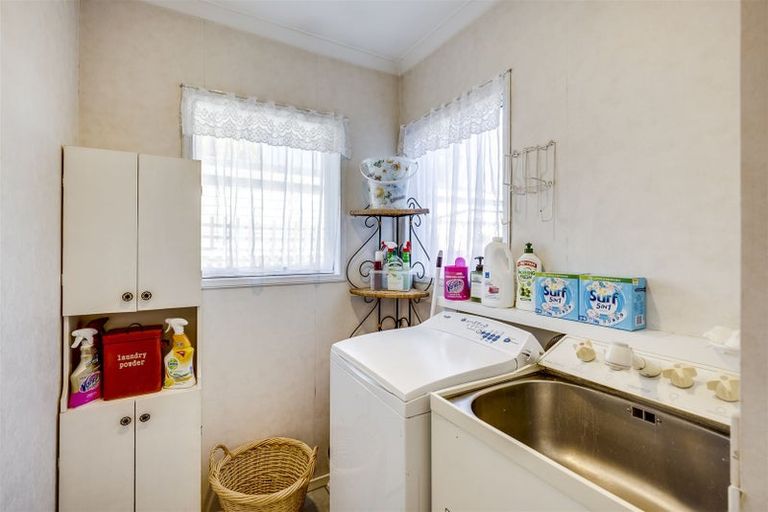 Photo of property in 270a Kennedy Road, Onekawa, Napier, 4110