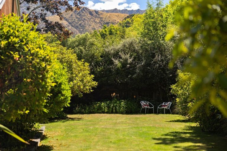 Photo of property in 23 Criterion Street, Arrowtown, 9302