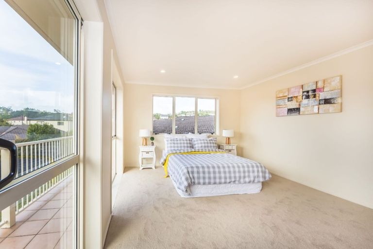 Photo of property in 1 George Deane Place, Greenhithe, Auckland, 0632