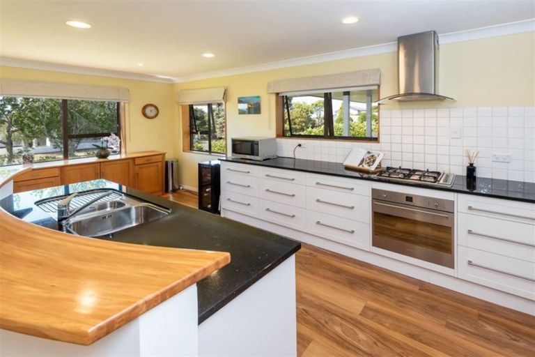 Photo of property in 39 Coldham Crescent, Saint Johns, Auckland, 1072