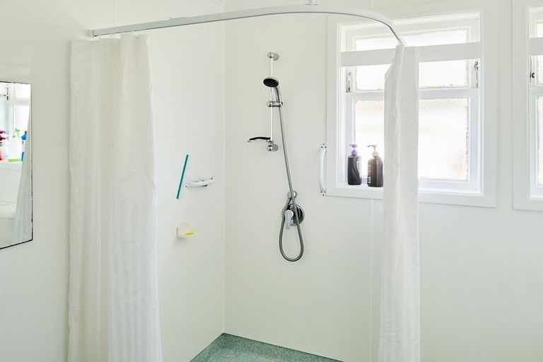 Photo of property in 29 Aberfeldy Street, Cannons Creek, Porirua, 5024