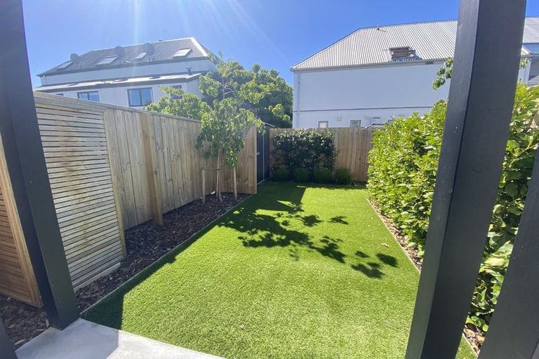Photo of property in 3/307 Armagh Street, Christchurch Central, Christchurch, 8011