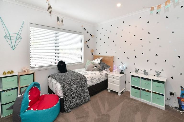 Photo of property in 27 The Circle, Manly, Whangaparaoa, 0930