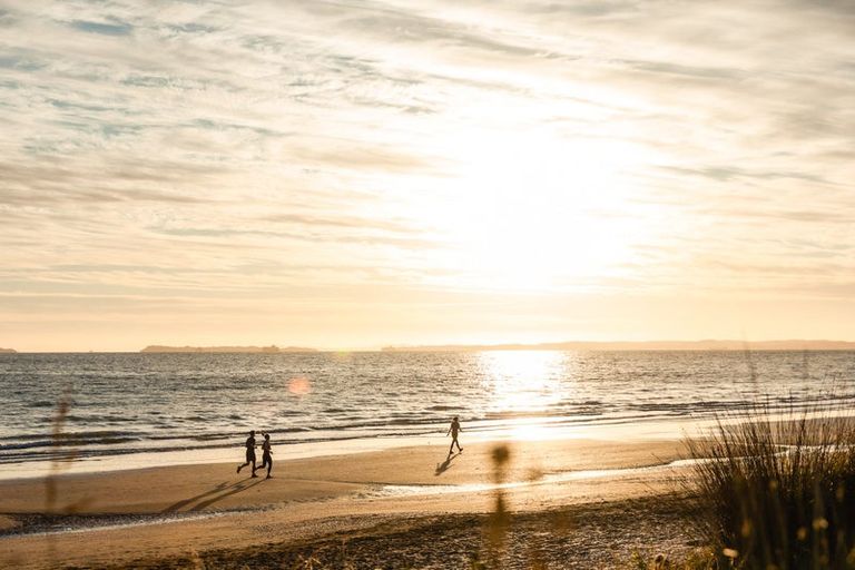 Photo of property in 61 Bounty Road, Long Bay, Auckland, 0630