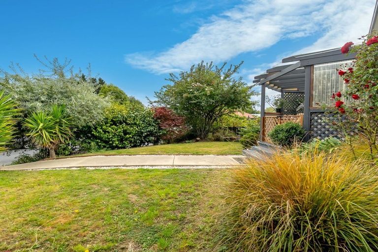 Photo of property in 46 Kinmont Crescent, Kinmont Park, Mosgiel, 9024