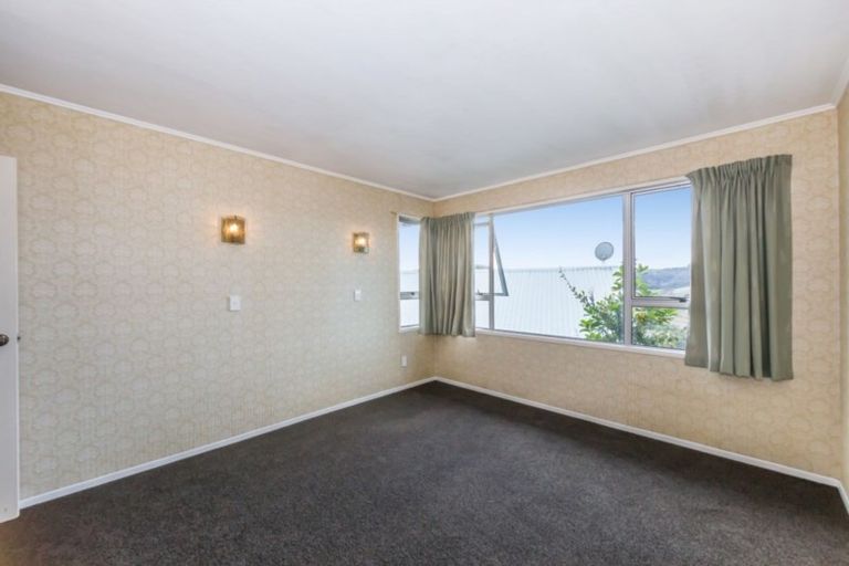 Photo of property in 7 Sykes Avenue, Hatfields Beach, Orewa, 0931