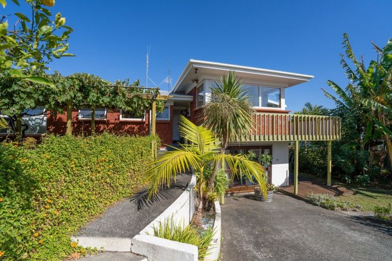 Photo of property in 61 Lorenzen Bay Road, Raglan, 3225