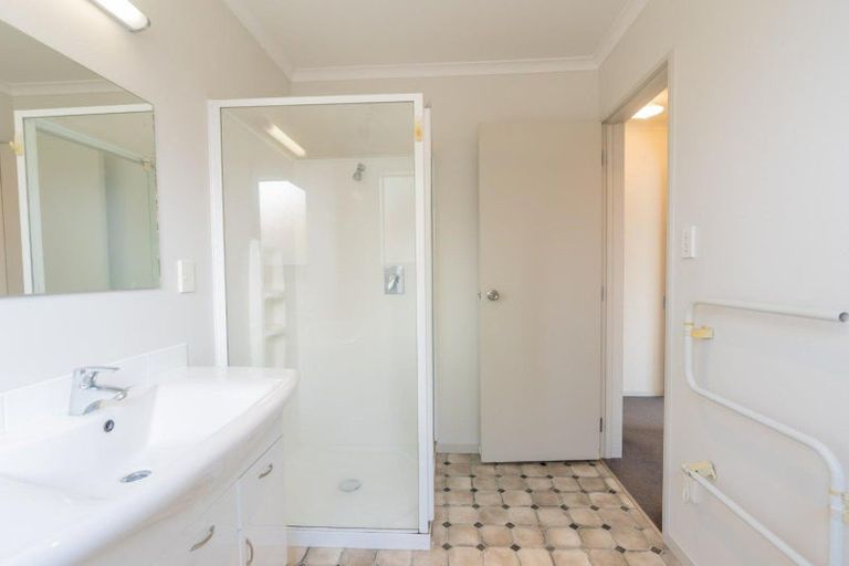 Photo of property in 21 Brooklyn Heights Drive, Kelvin Grove, Palmerston North, 4414