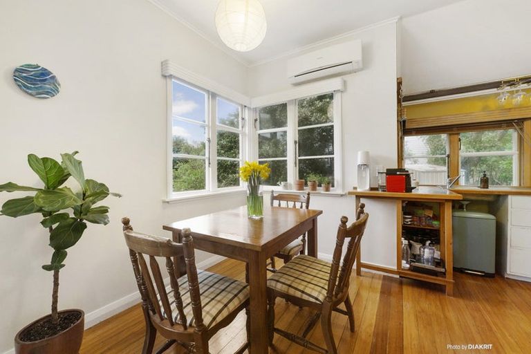 Photo of property in 11 Leveson Street, Strathmore Park, Wellington, 6022