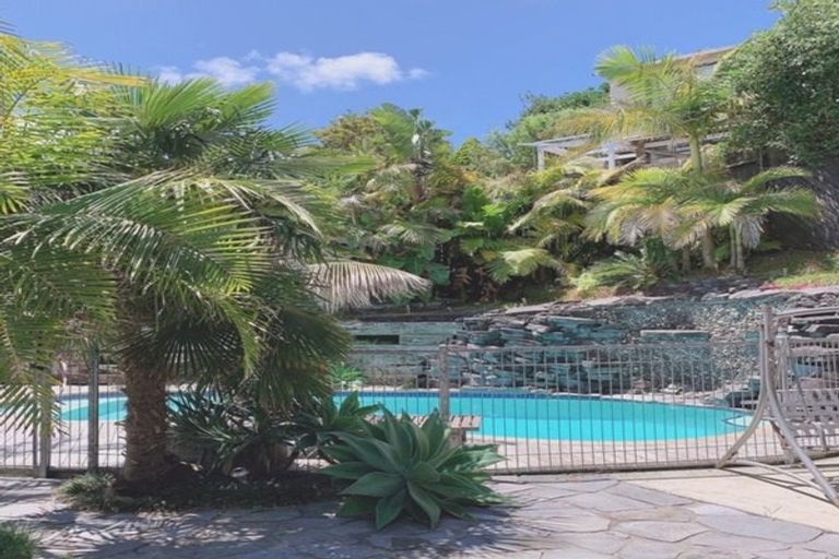 Photo of property in 5 Telephone Road, Birkenhead, Auckland, 0626