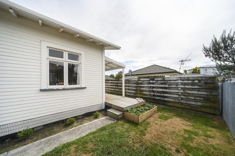 Photo of property in 21a Haydon Street, Roslyn, Palmerston North, 4414