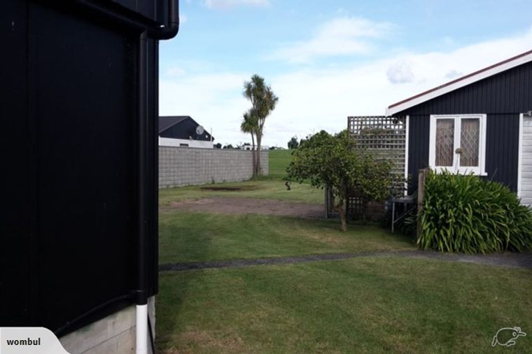 Photo of property in 611 Beach Road, Whangamata, 3620