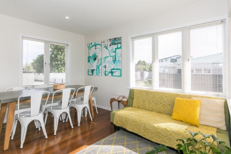 Photo of property in 5 Worcester Street, Taradale, Napier, 4112