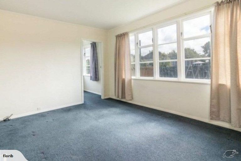 Photo of property in 27 Holland Street, Avonside, Christchurch, 8061