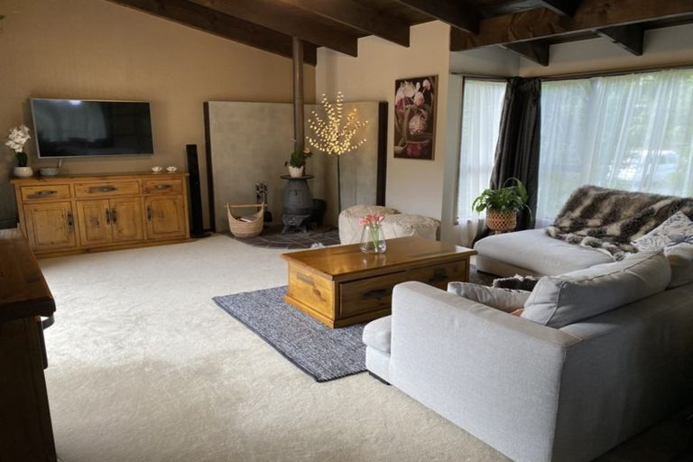 Photo of property in 1 Valdese Rise, Browns Bay, Auckland, 0630