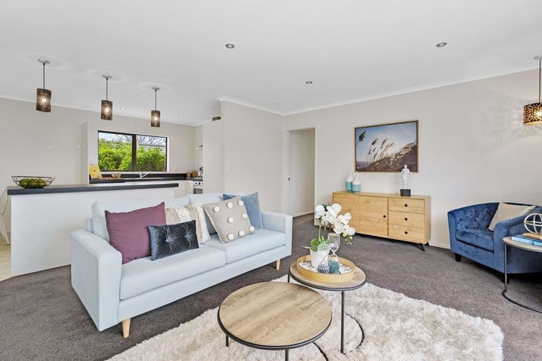 Photo of property in 10 Sackville Street, Martinborough, 5711