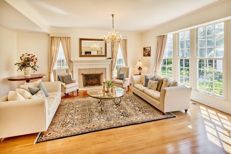 Photo of property in 2 Hautana Square, Woburn, Lower Hutt, 5010