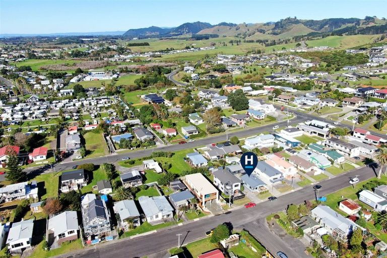 Photo of property in 17 Brighton Road, Waihi Beach, 3611