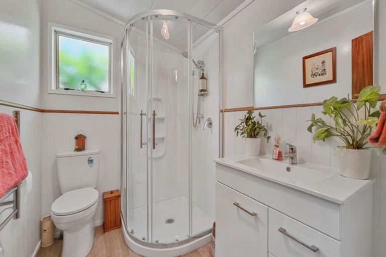 Photo of property in 1 Kamahi Place, Pukehangi, Rotorua, 3015