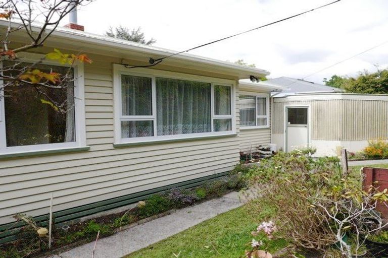 Photo of property in 117c Seaview Road, Westown, New Plymouth, 4310