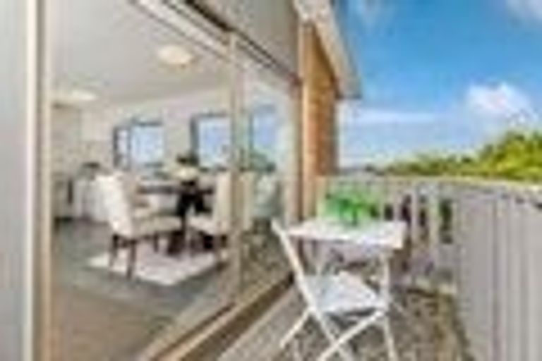 Photo of property in 3/41 Francis Street, Hauraki, Auckland, 0622