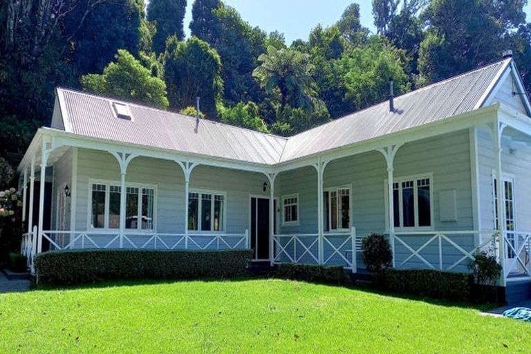 Photo of property in 24a Bracken Street, New Plymouth, 4310