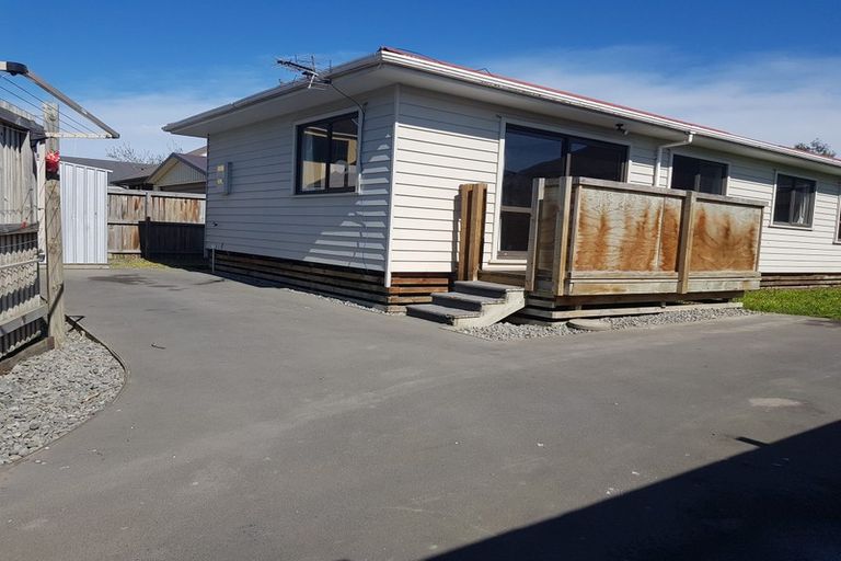 Photo of property in 17 Centennial Avenue, Riccarton, Christchurch, 8041