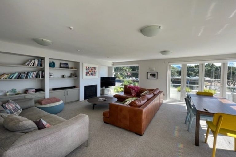 Photo of property in 17a The Strand, Takapuna, Auckland, 0622