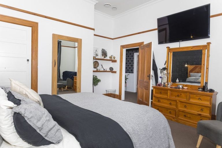 Photo of property in 11 Albert Street, Dannevirke, 4930