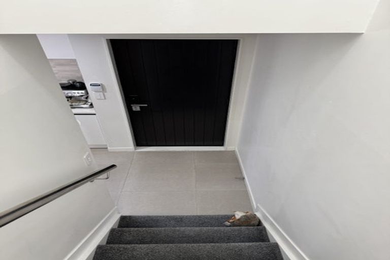 Photo of property in 7/4017 Great North Road, Glen Eden, Auckland, 0602