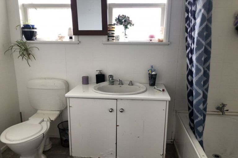 Photo of property in 8 Te Mitiotu Grove, Turangi, 3334