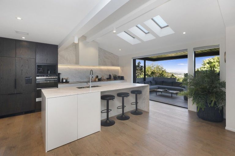 Photo of property in 293 Cannon Hill Crescent, Mount Pleasant, Christchurch, 8081