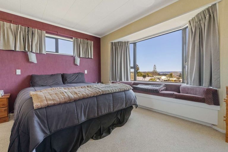 Photo of property in 10 Bradley Place, Lynmore, Rotorua, 3010