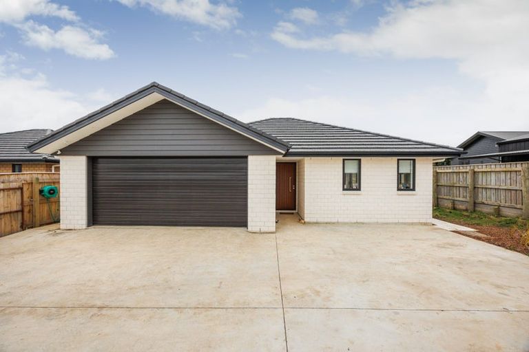 Photo of property in 7a Blennerville Close, Marton, 4710