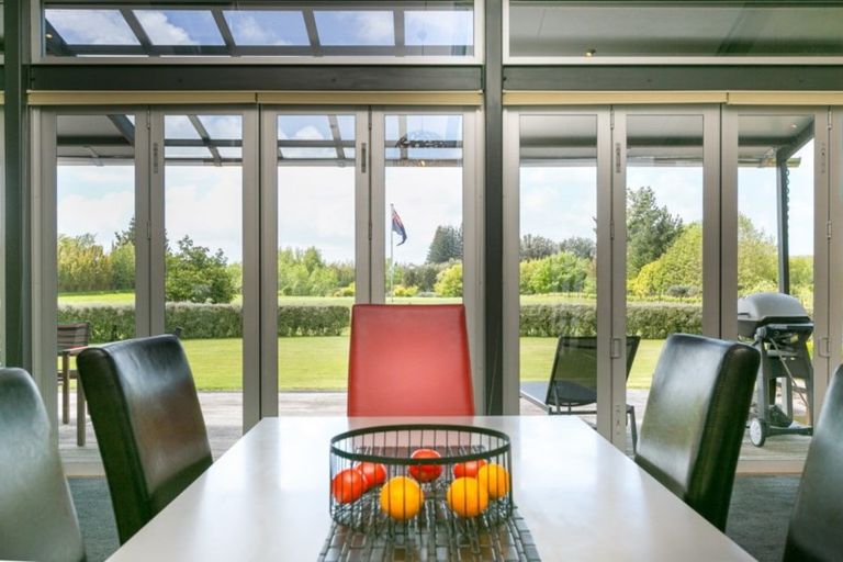 Photo of property in 129 Richmond Road, Brixton, New Plymouth, 4373