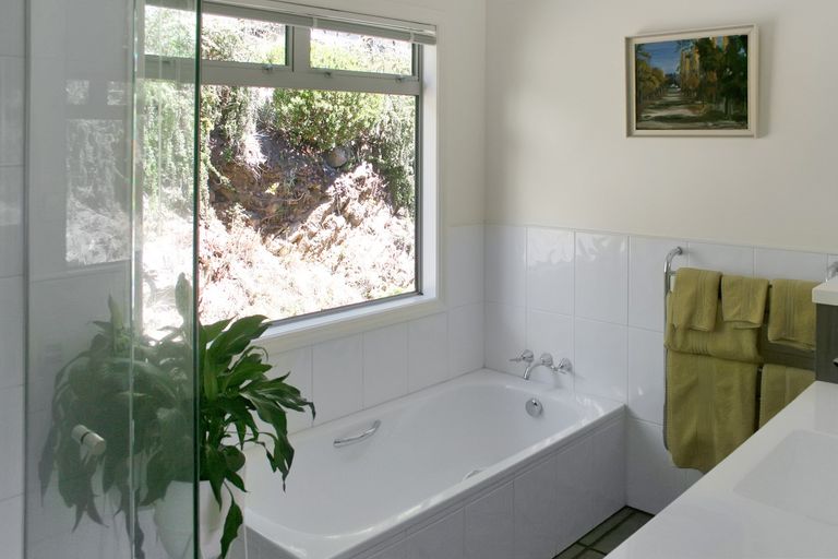 Photo of property in 22a Sutherland Road, Omarama, 9412