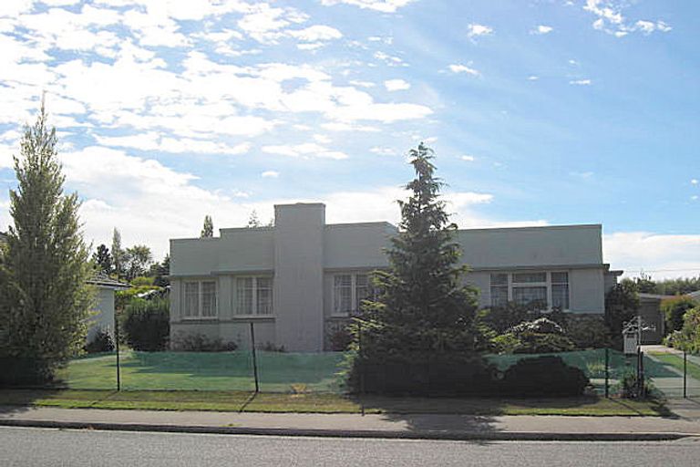 Photo of property in 170 High Street, Waimate, 7924