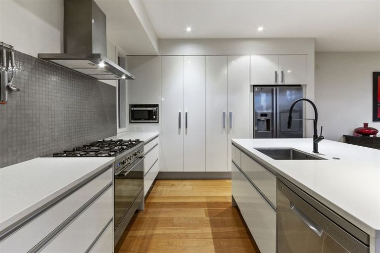 Photo of property in 340a Beach Road, Mairangi Bay, Auckland, 0630