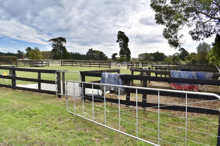 Photo of property in 126 Gear Road, Te Horo, Otaki, 5582