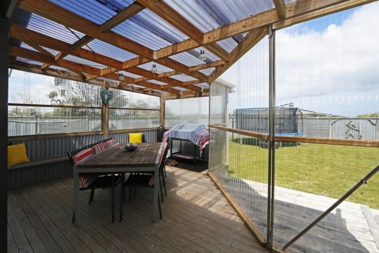 Photo of property in 16 Dieffenbach Street, Opunake, 4616