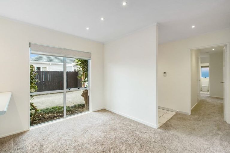 Photo of property in 2/10 Mangarata Avenue, Papatoetoe, Auckland, 2025