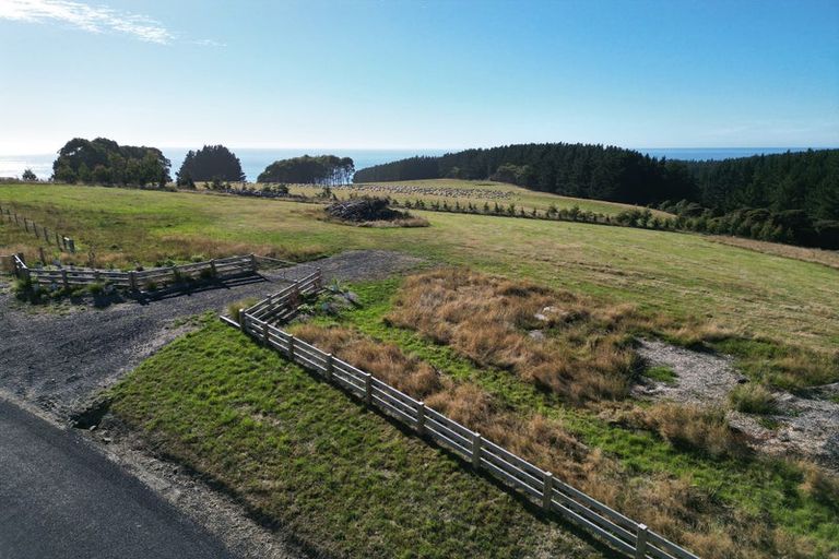 Photo of property in 147 Akatore Road, Taieri Beach, Taieri Mouth, 9091