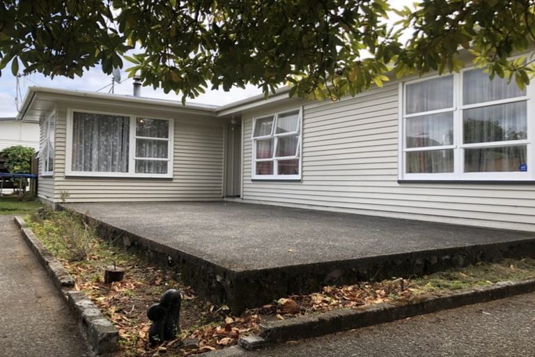 Photo of property in 8 Te Mitiotu Grove, Turangi, 3334