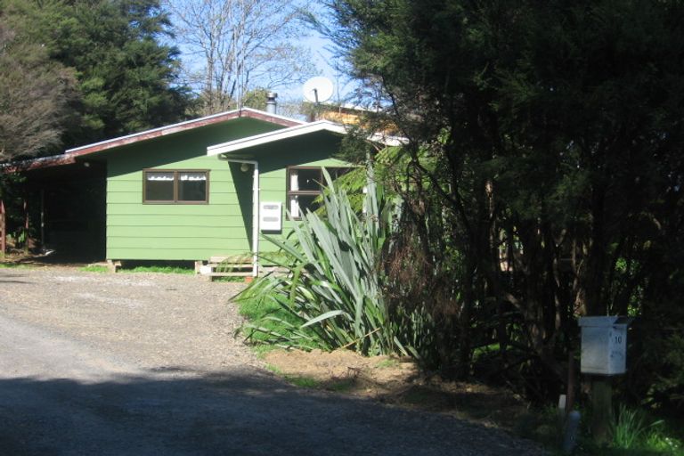 Photo of property in 10 Pohutukawa Grove, Whitianga, 3510